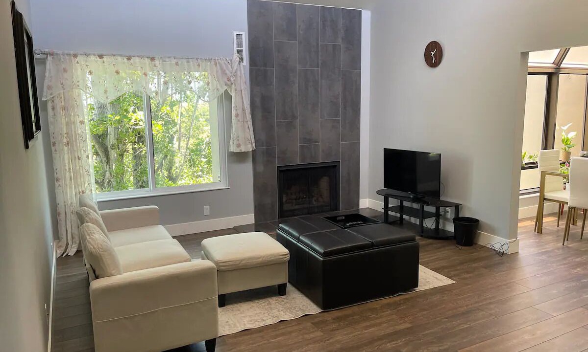 Photo of Livingroom in San Mateo Park
