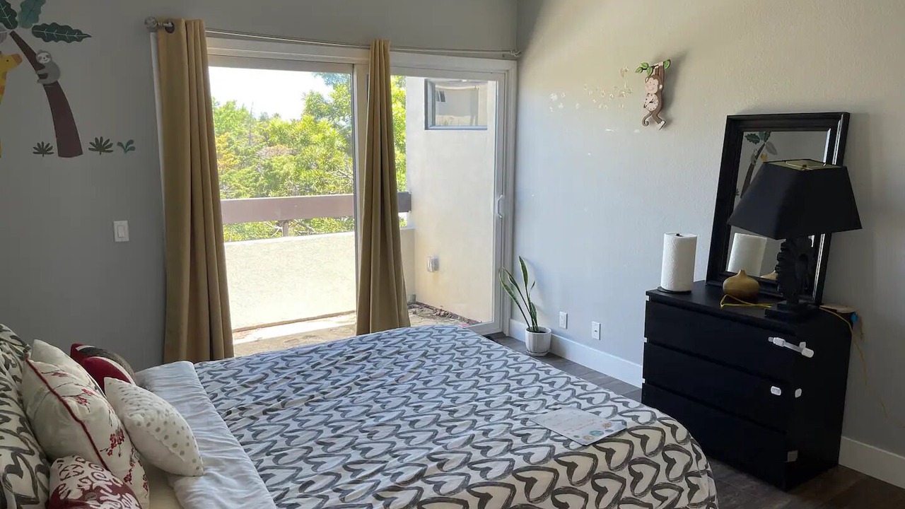 Photo of Bedroom in San Mateo Park