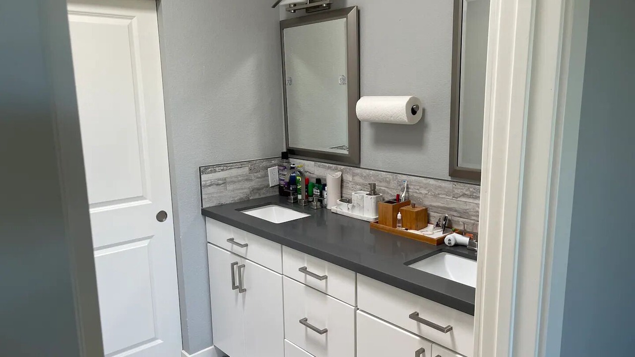 Photo of Bathroom in San Mateo Park