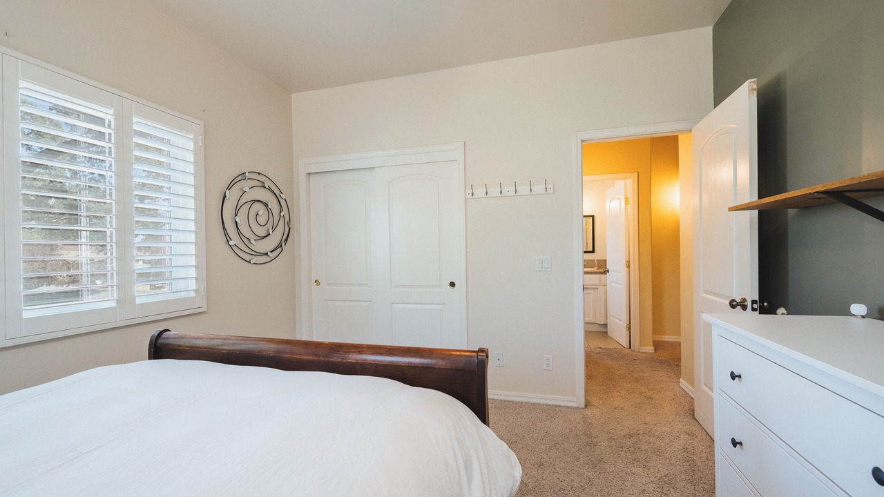 Photo of Bedroom in Templeton
