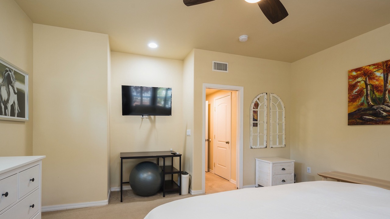 Photo of Bedroom in Templeton