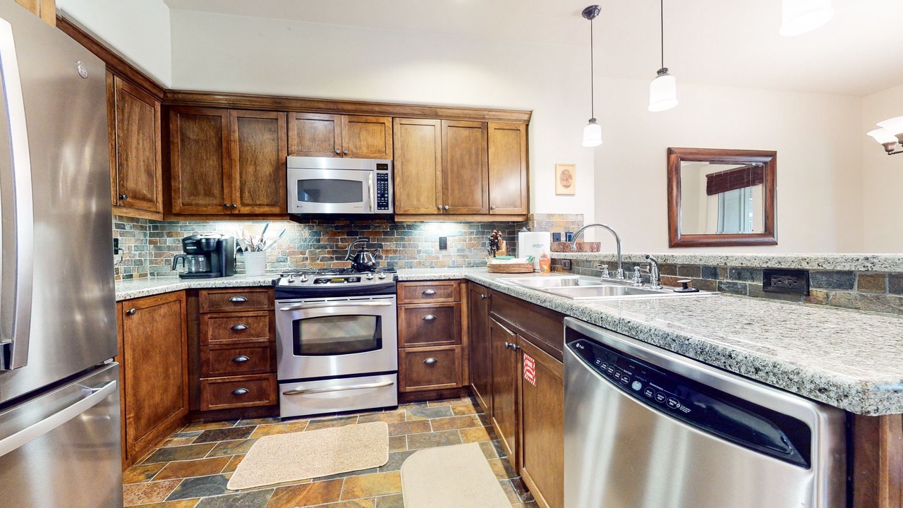 Photo of Kitchen in Woodwinds