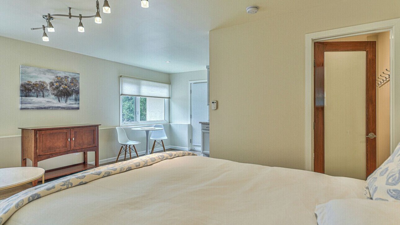 Photo of Bedroom in Downtown Monterey