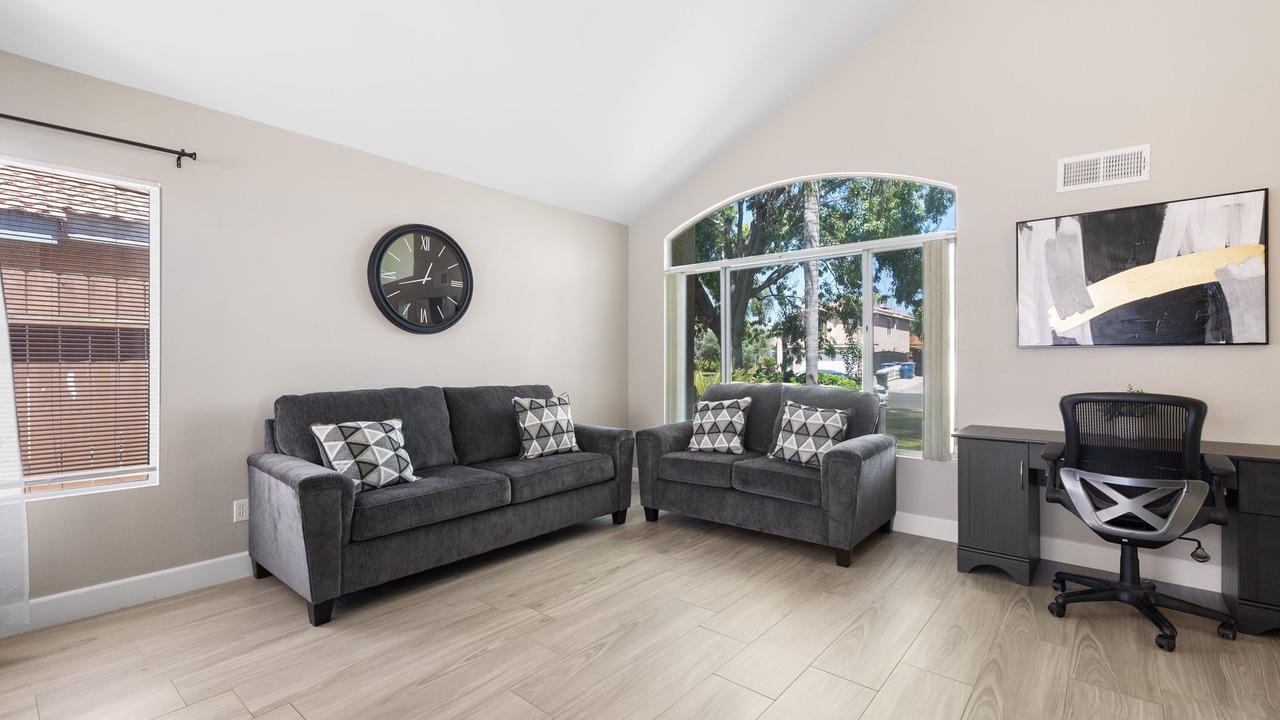Photo of Livingroom in Pumpkin Center