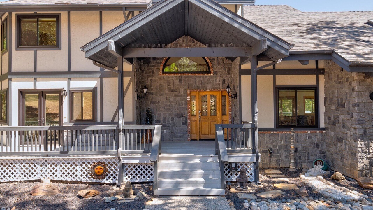 Photo of Outdoor in Oakhurst