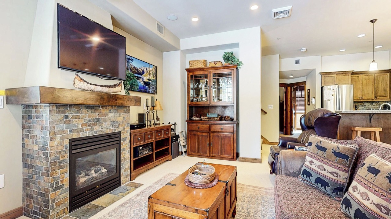 Photo of Livingroom in Woodwinds