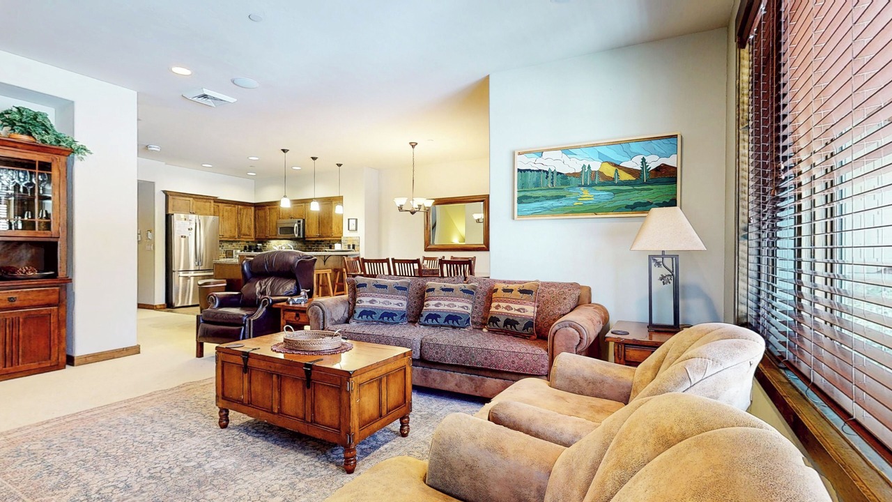 Photo of Livingroom in Woodwinds