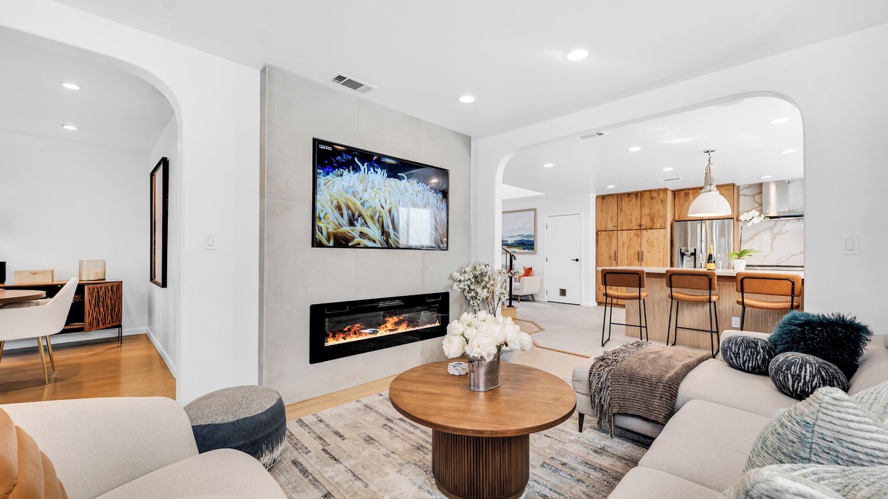 Photo of Livingroom in Belmont Shore