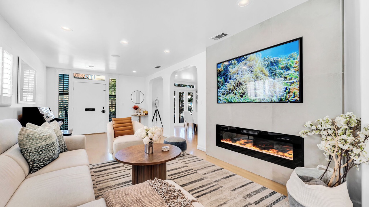 Photo of Livingroom in Belmont Shore