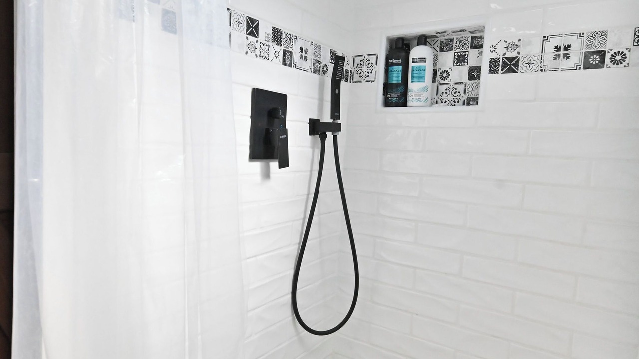 Photo of Bathroom in Hathaway Pines