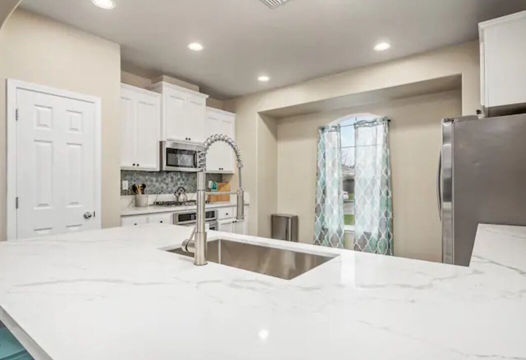 Photo of Kitchen in Roosevelt