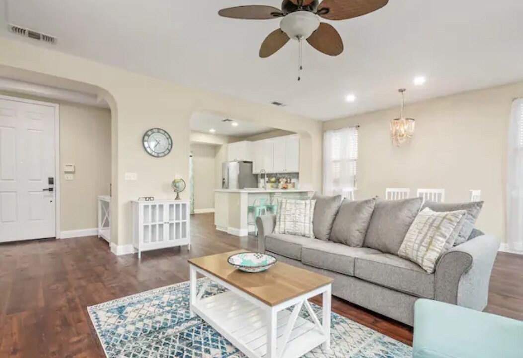 Photo of Livingroom in Roosevelt