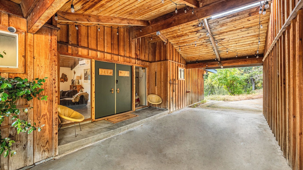 Photo of Patio Balcony in North Fork