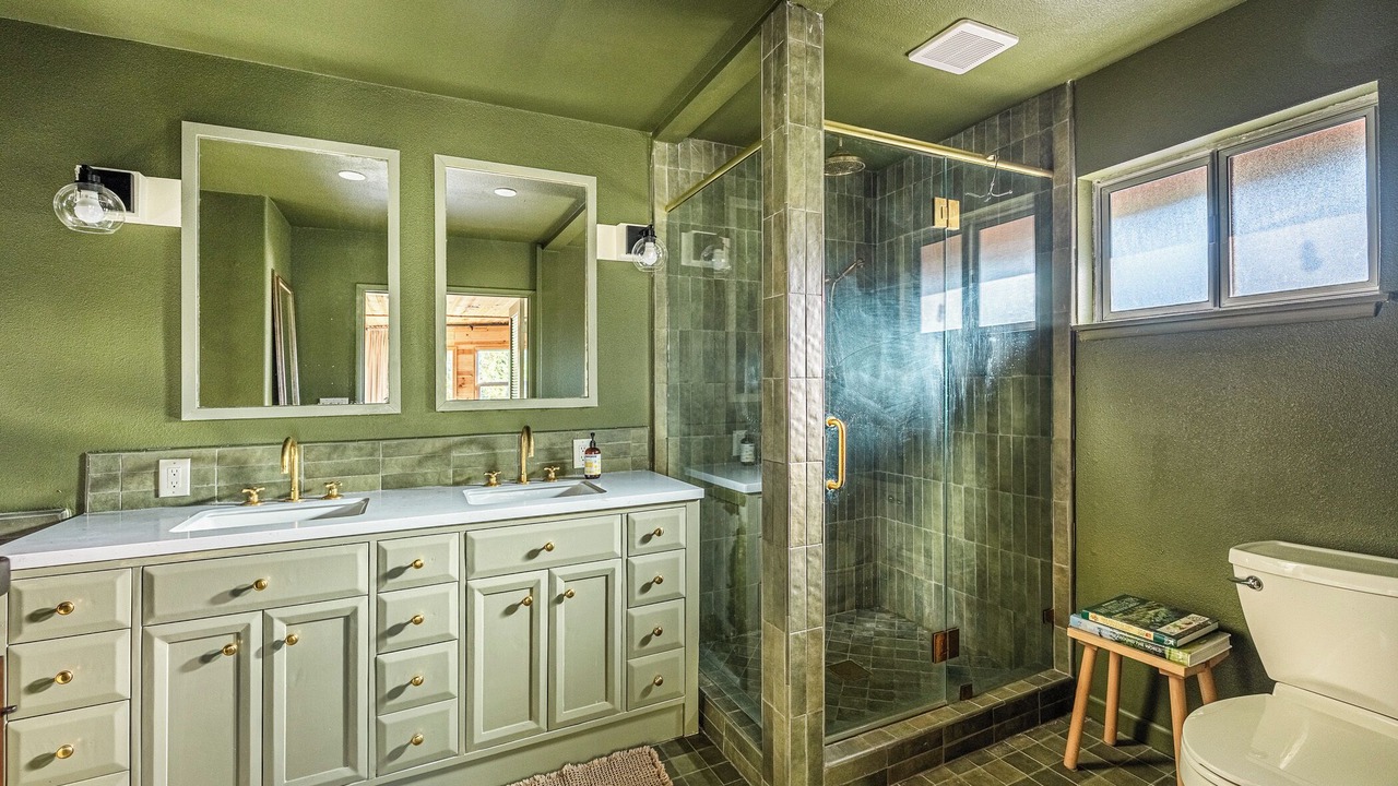 Photo of Bathroom in North Fork