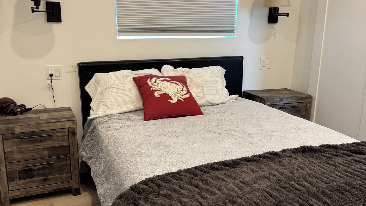 Photo of Bedroom in Baywood Park