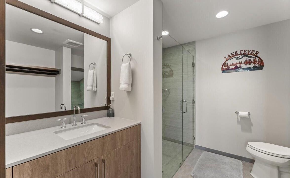 Photo of Bathroom in Stateline