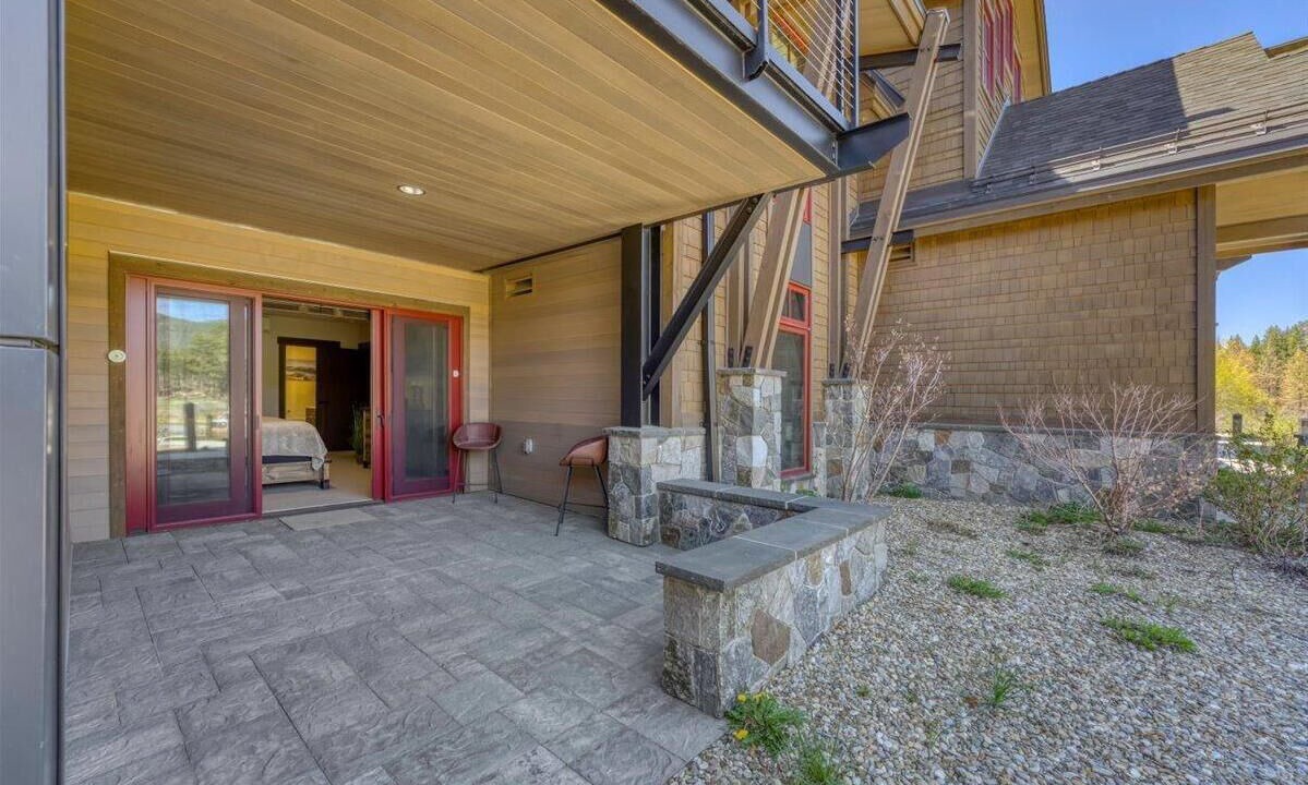 Photo of Patio Balcony in Stateline