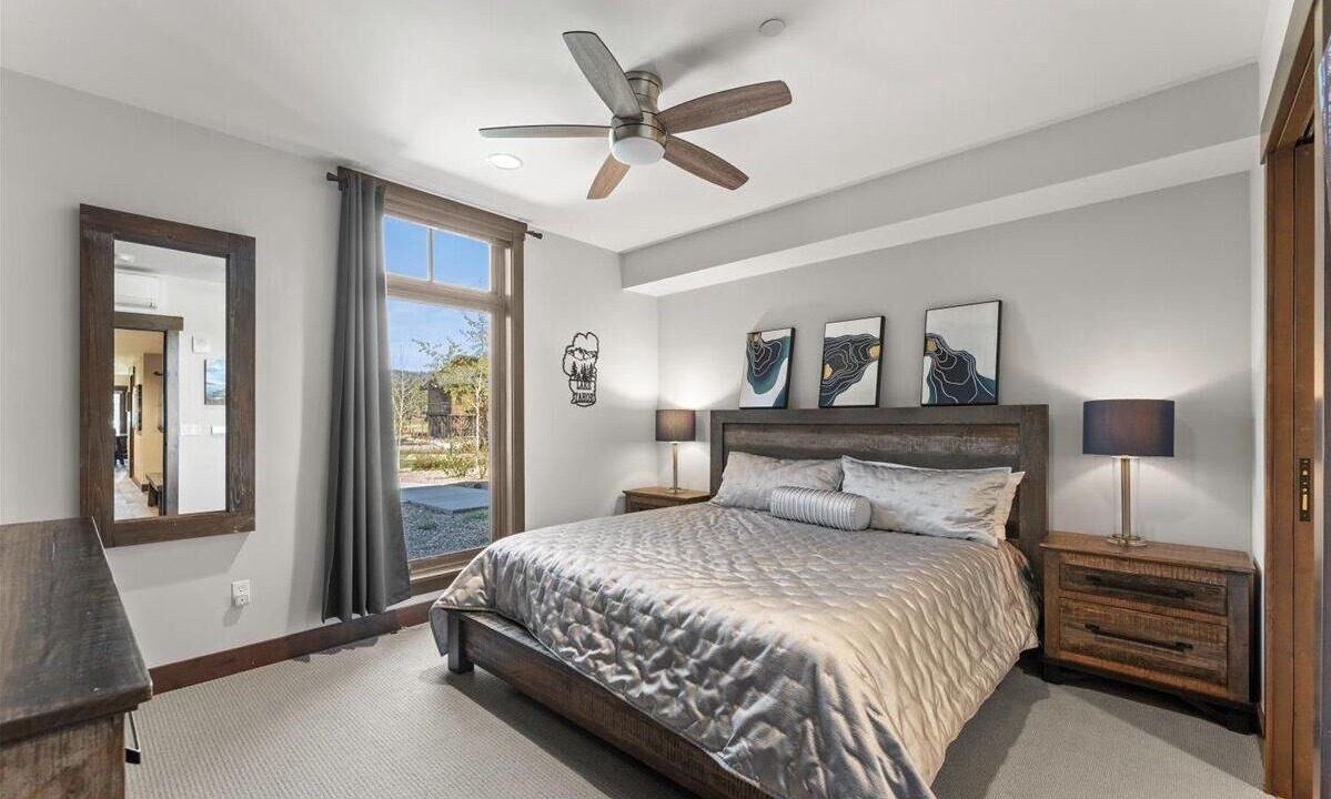 Photo of Bedroom in Stateline
