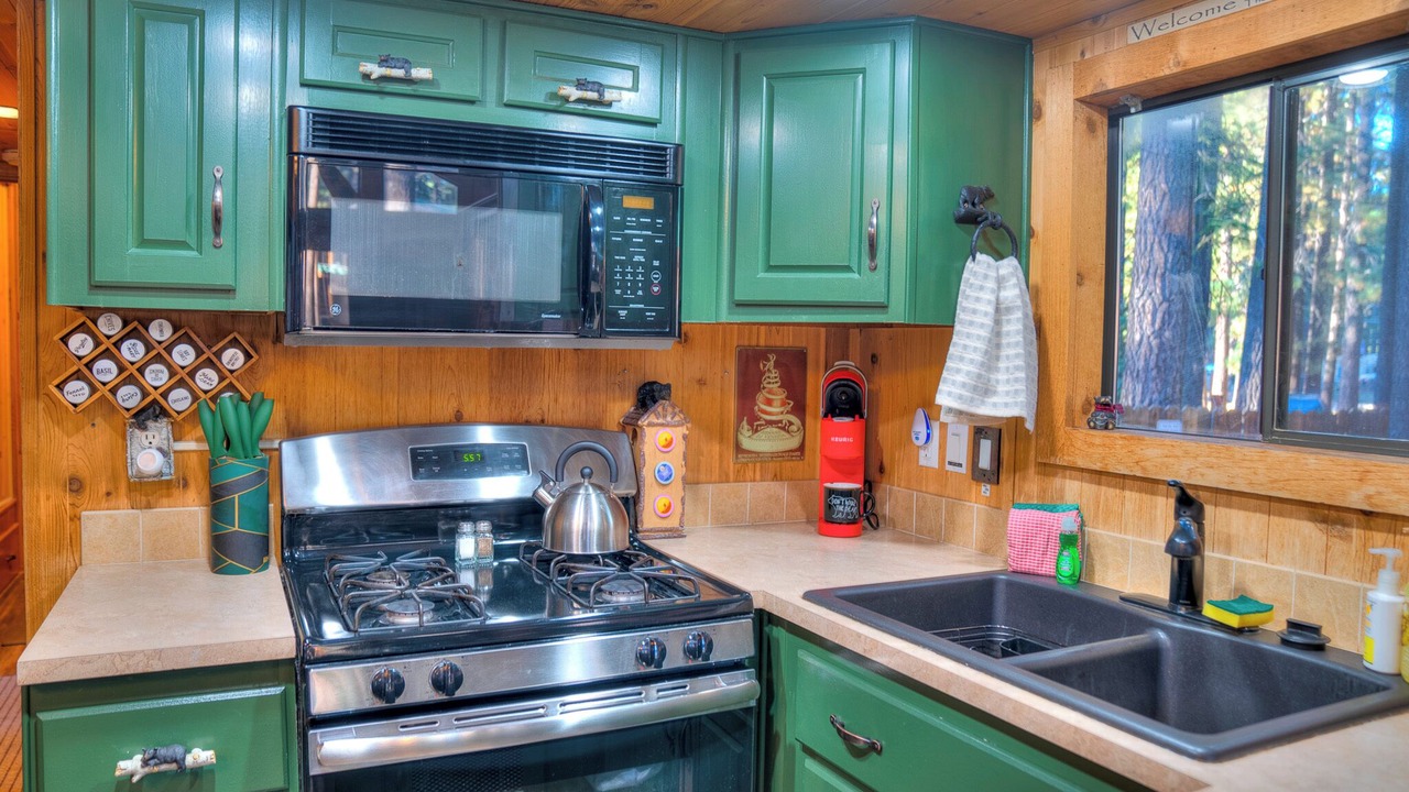 Photo of Kitchen in Tahoe Valley