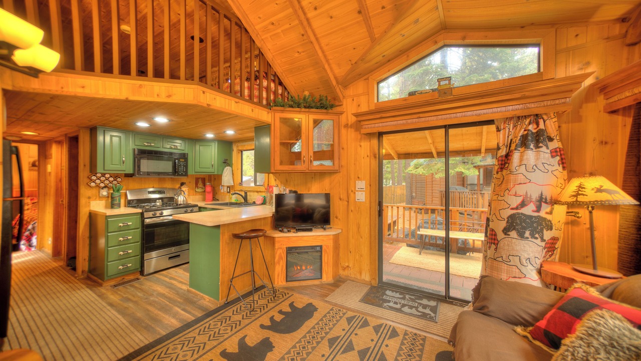 Photo of Livingroom in Tahoe Valley