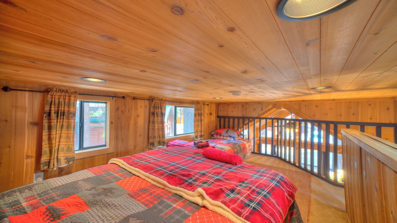 Photo of Bedroom in Tahoe Valley