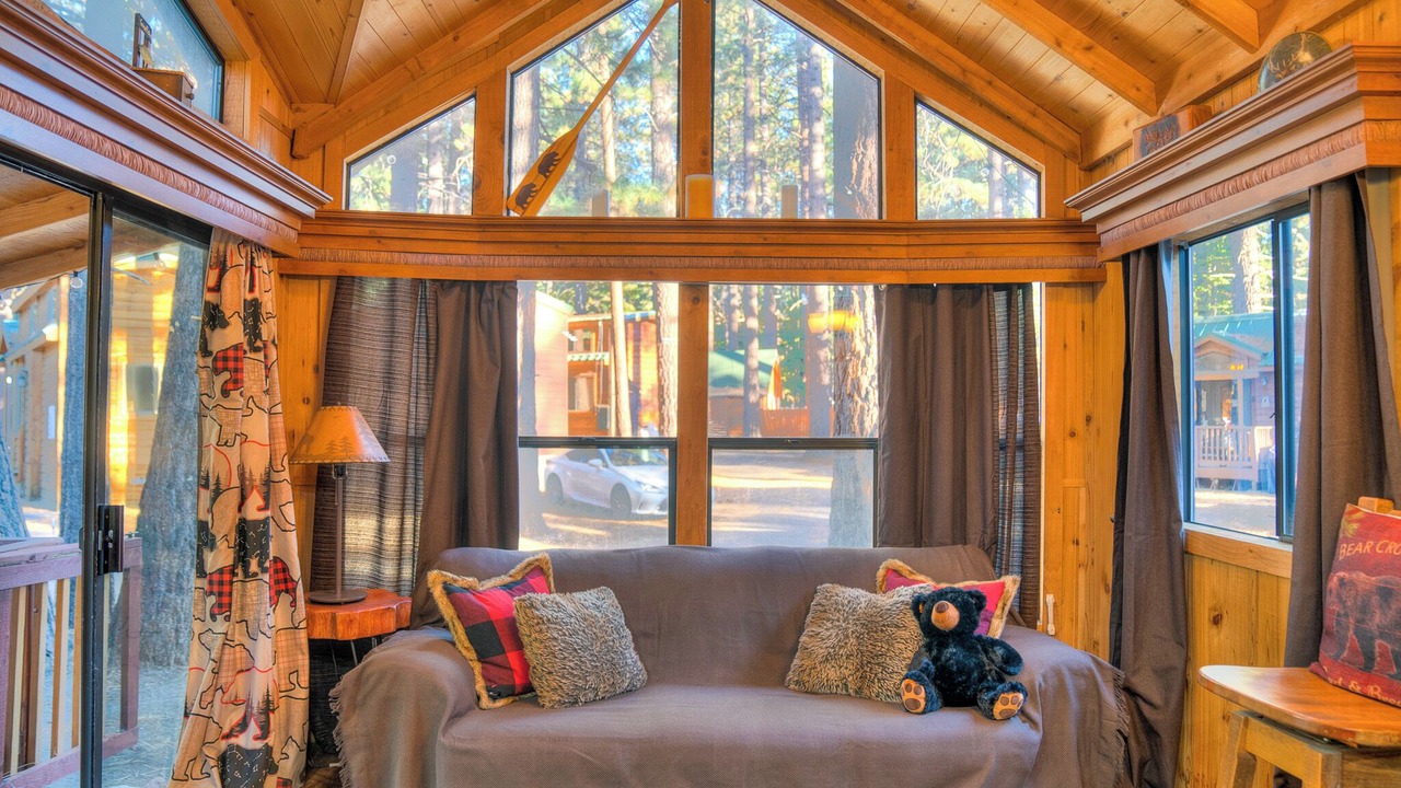 Photo of Bedroom in Tahoe Valley