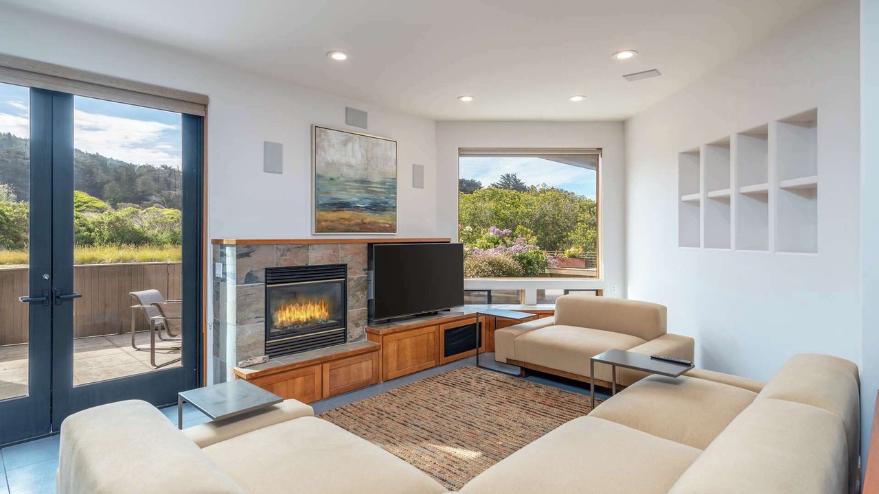 Photo of Livingroom in Sea Ranch