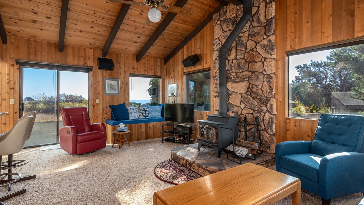 Photo of Livingroom in Sea Ranch