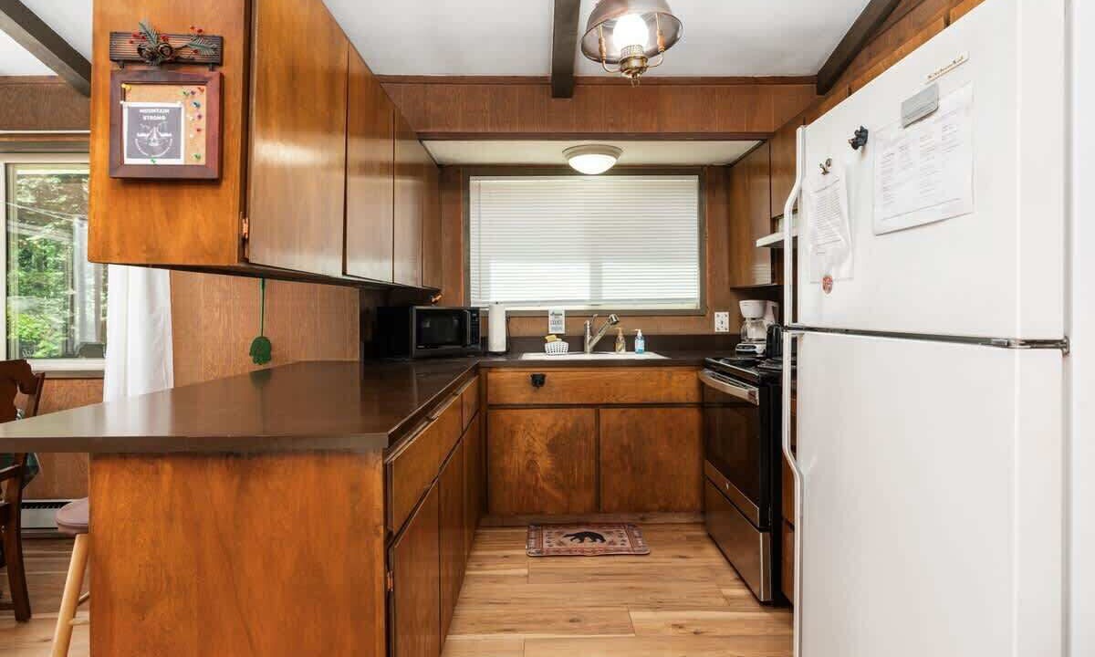 Photo of Kitchen in Sierra Cedars