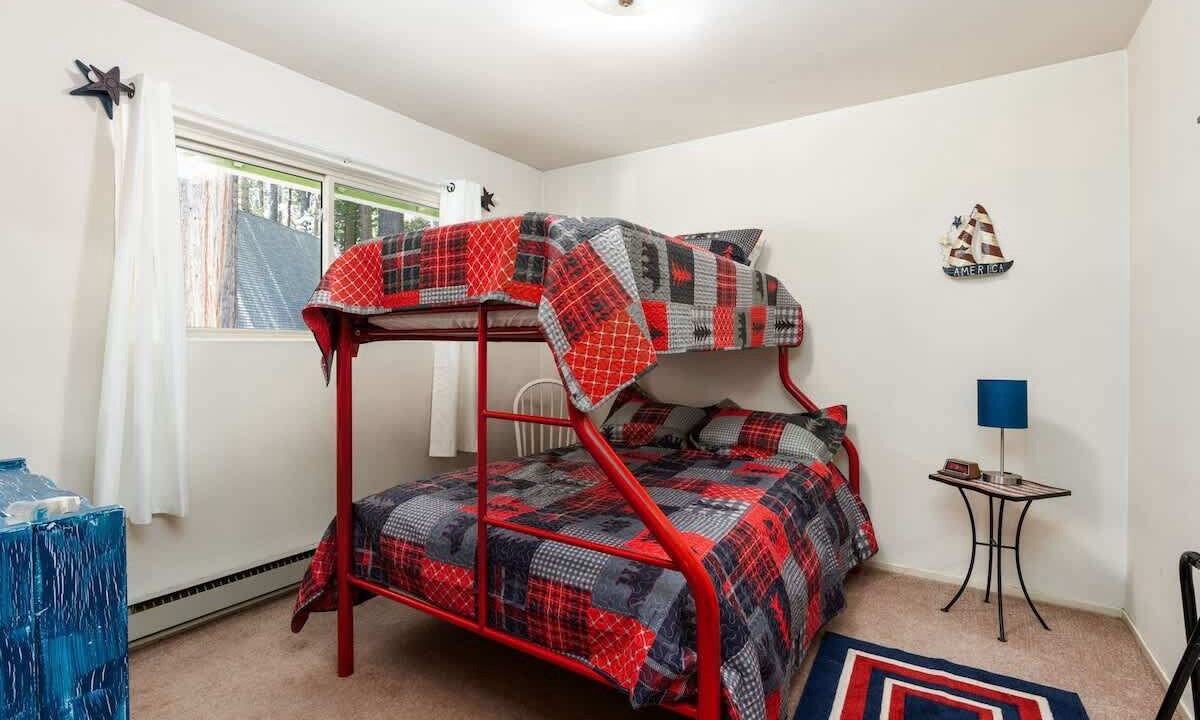 Photo of Bedroom in Sierra Cedars