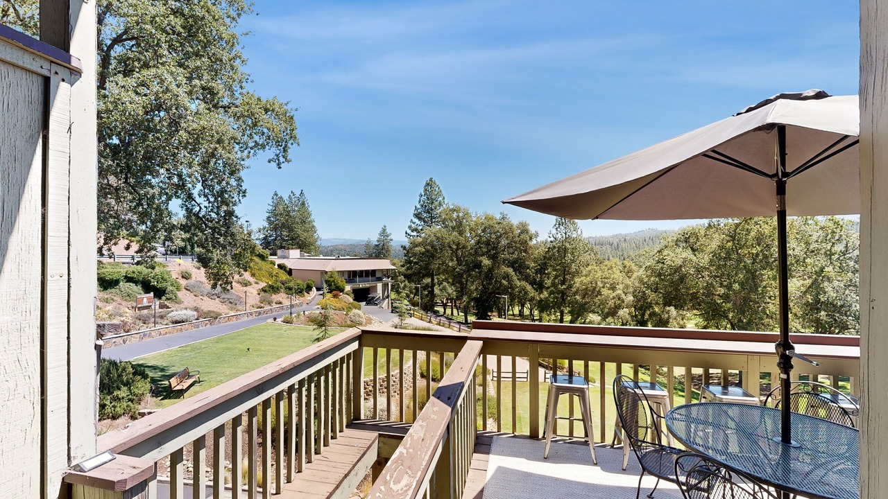 Photo of Outdoor in Groveland
