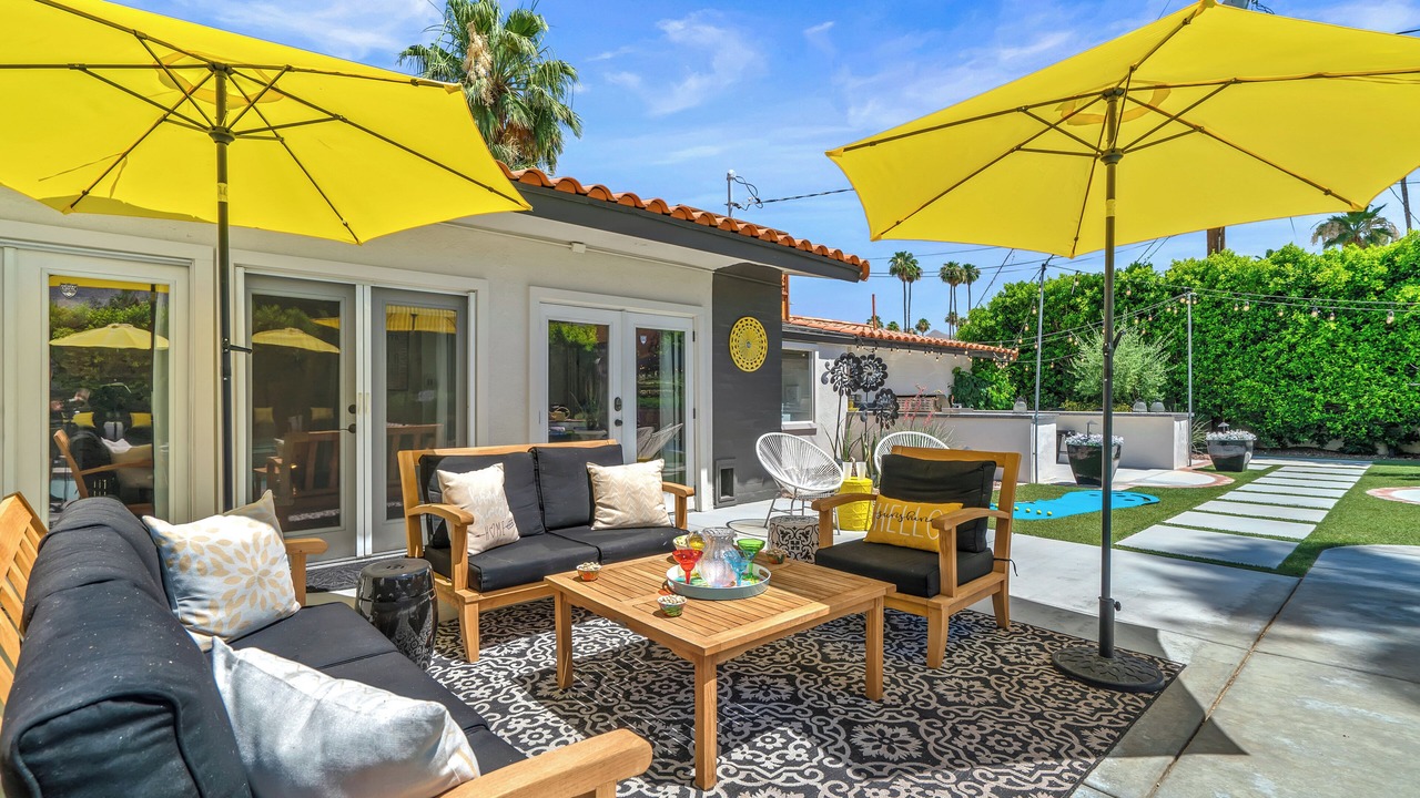 Photo of Patio Balcony in Tahquitz River Estates