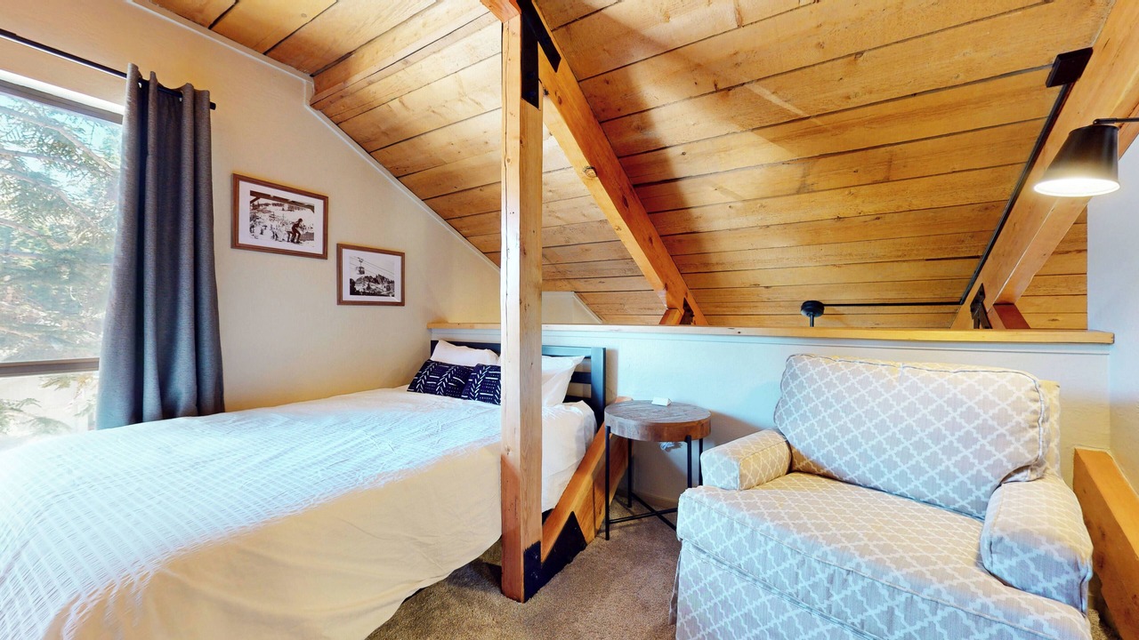 Photo of Bedroom in Majestic Pines