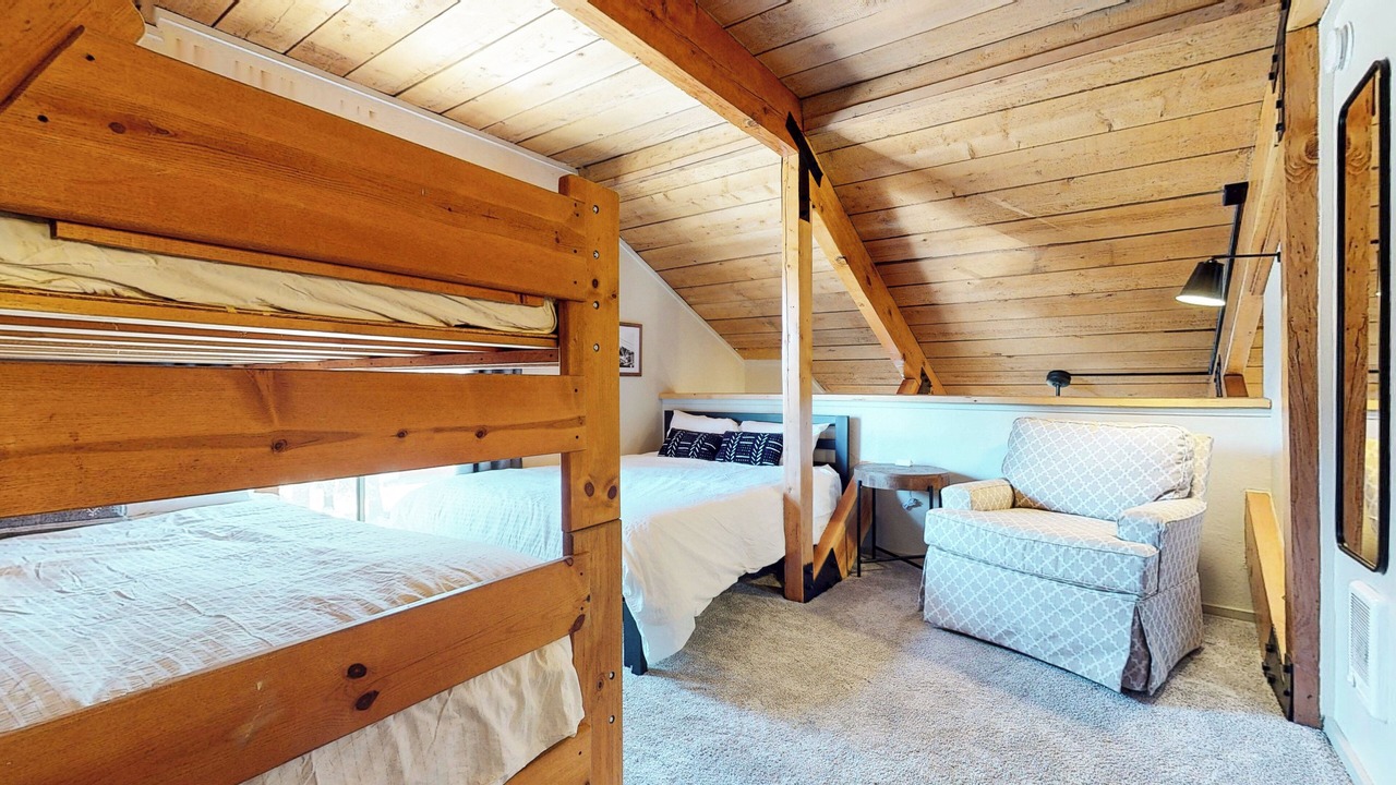 Photo of Bedroom in Majestic Pines