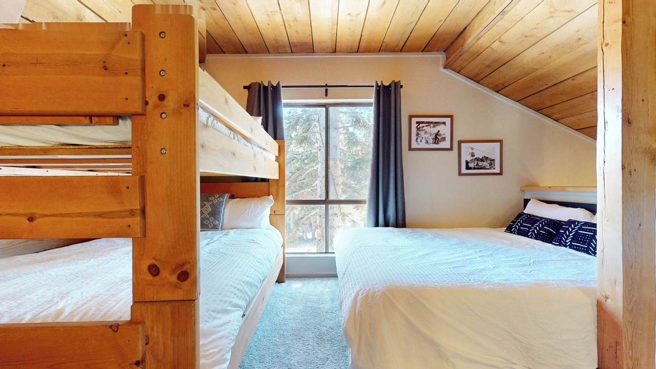 Photo of Bedroom in Majestic Pines