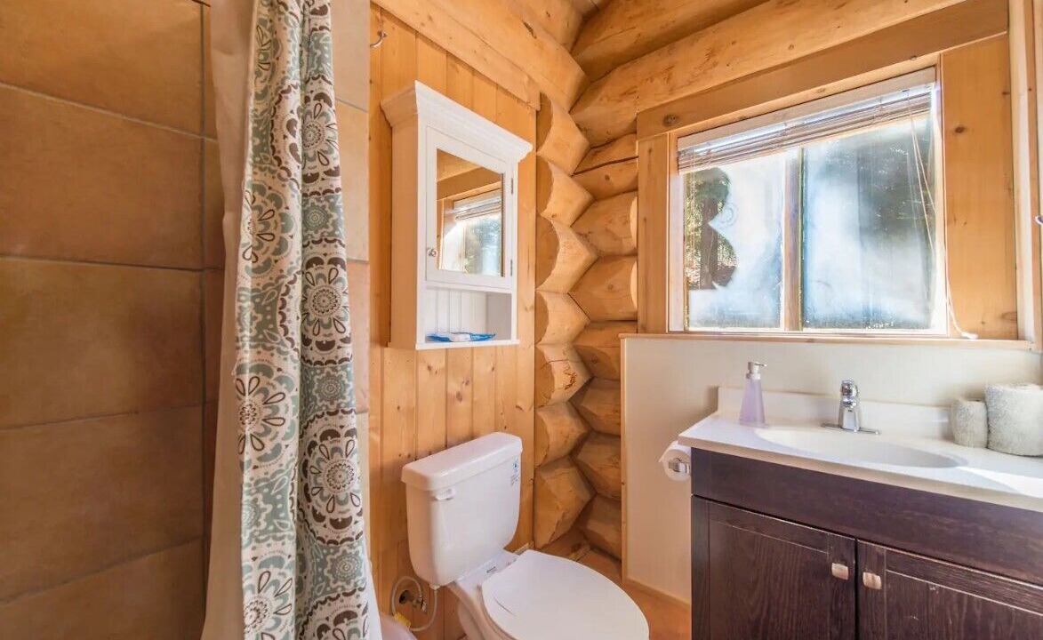 Photo of Bathroom in Tahoma