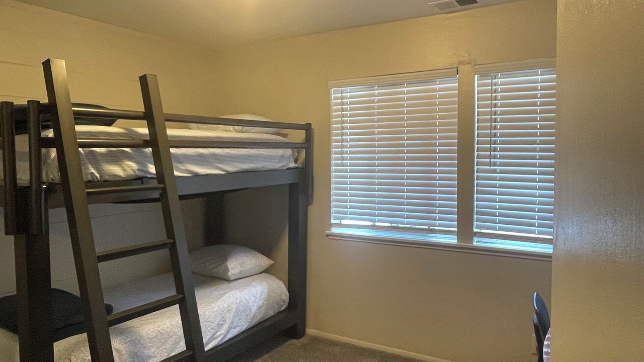 Photo of Bedroom in Dollar Point