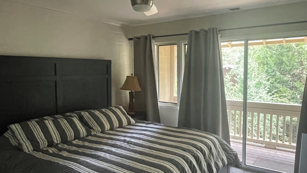 Photo of Bedroom in Dollar Point