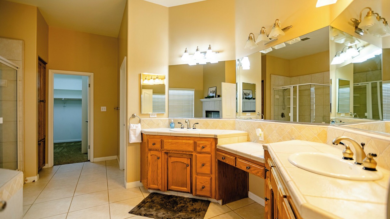 Photo of Bathroom in Rosedale