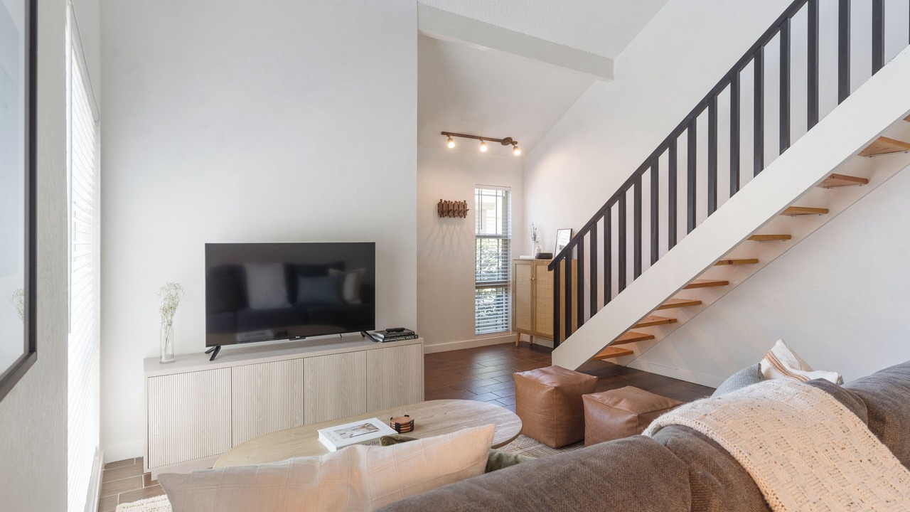 Photo of Livingroom in Bakersfield