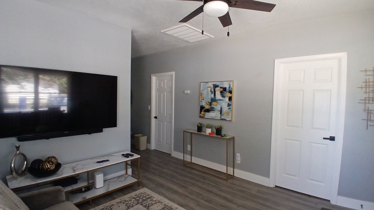 Photo of Livingroom in Atwater