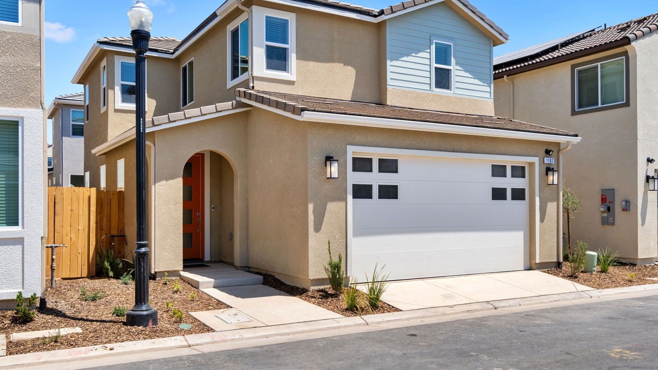 Photo of Outdoor in Raisin