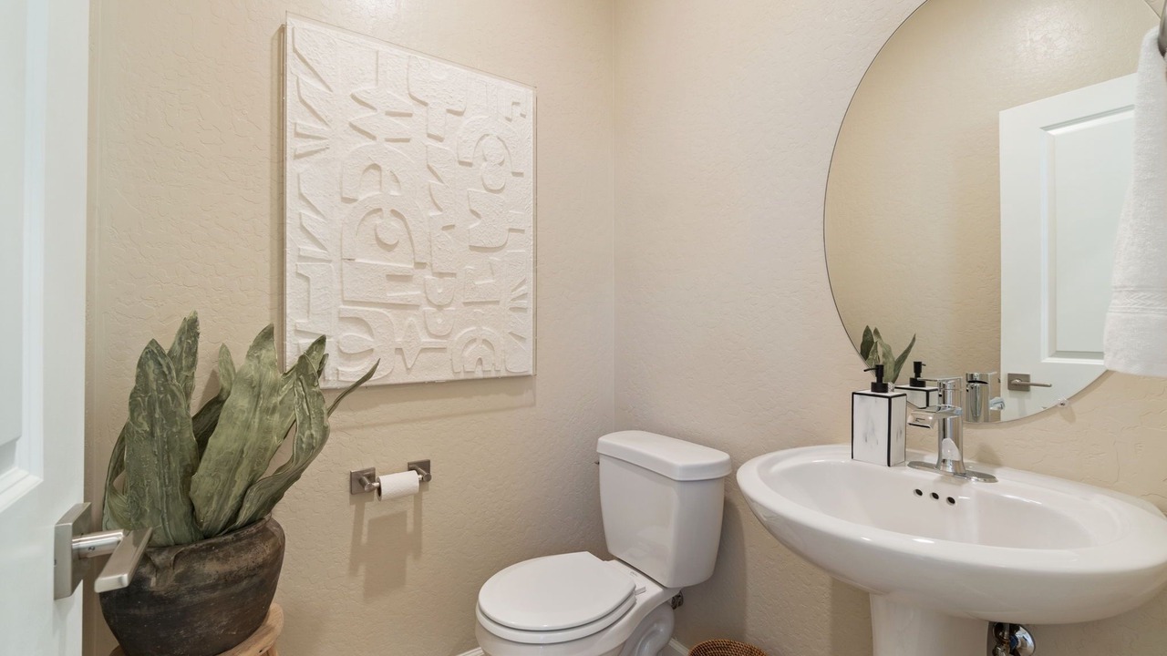 Photo of Bathroom in Raisin