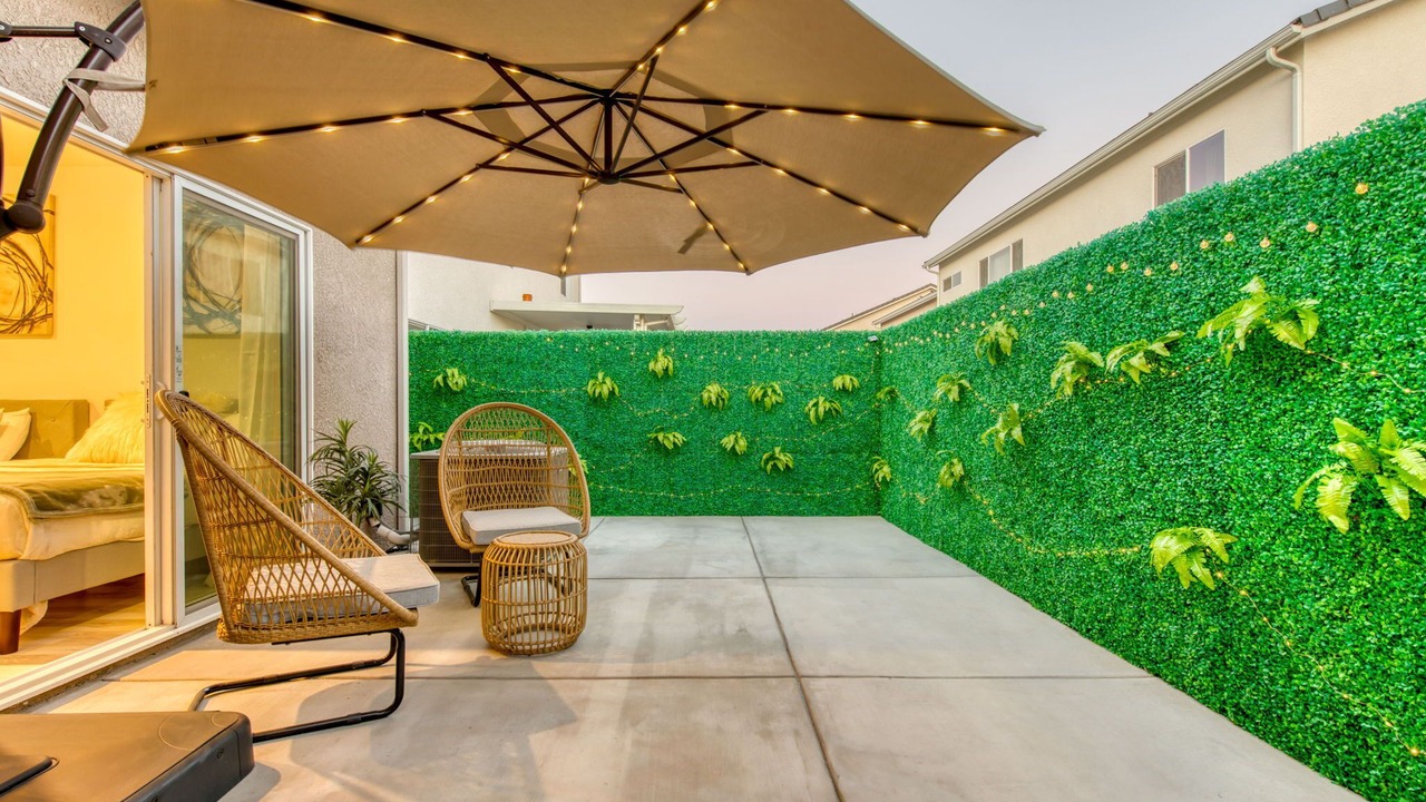 Photo of Patio Balcony in Raisin