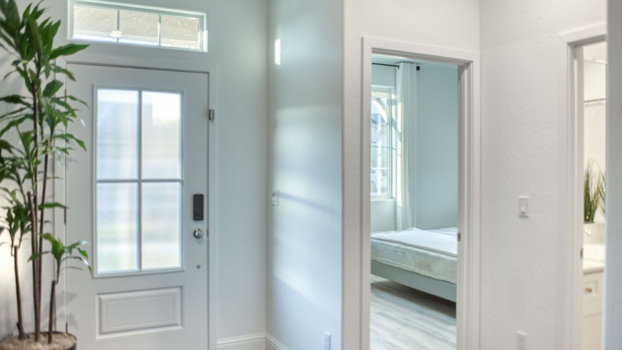 Photo of Bedroom in Raisin