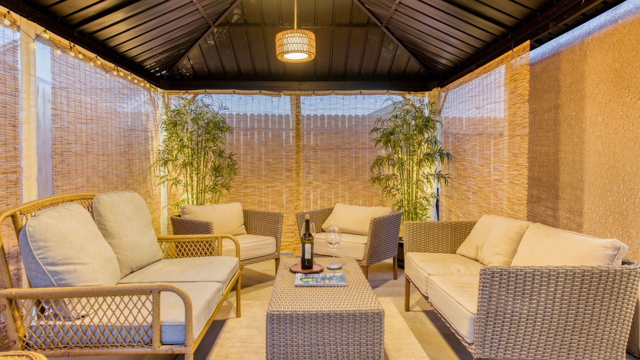 Photo of Outdoor in Raisin
