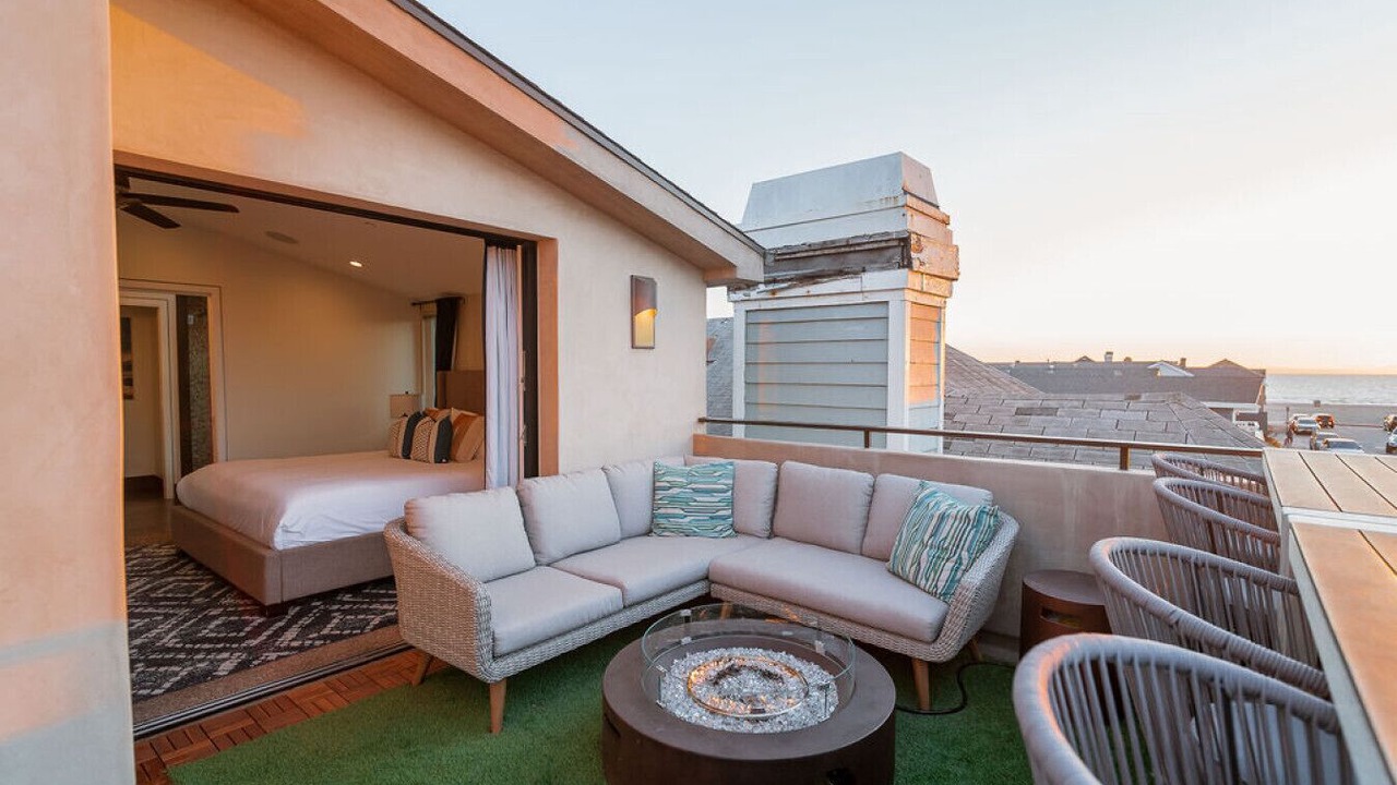 Photo of Patio Balcony in West Newport