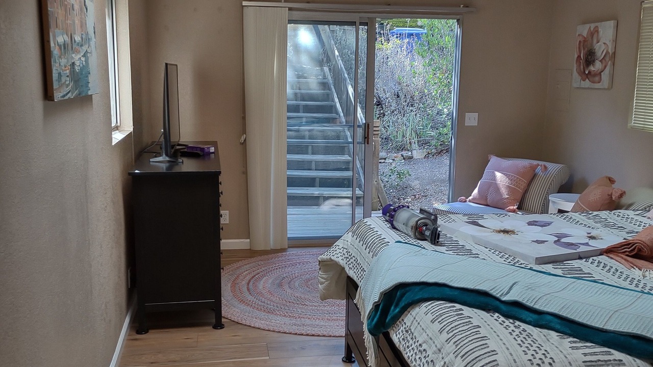 Photo of Bedroom in Atascadero