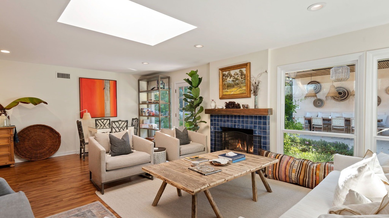 Photo of Livingroom in The Mesa