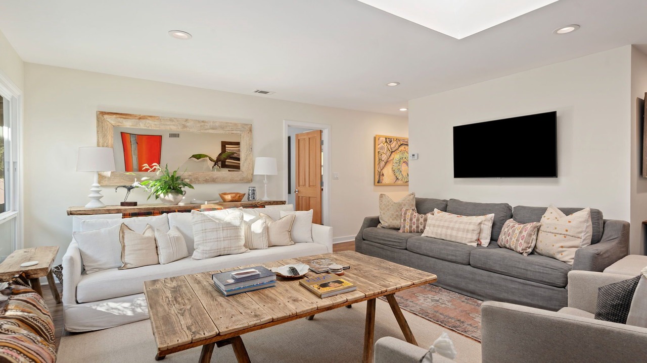Photo of Livingroom in The Mesa